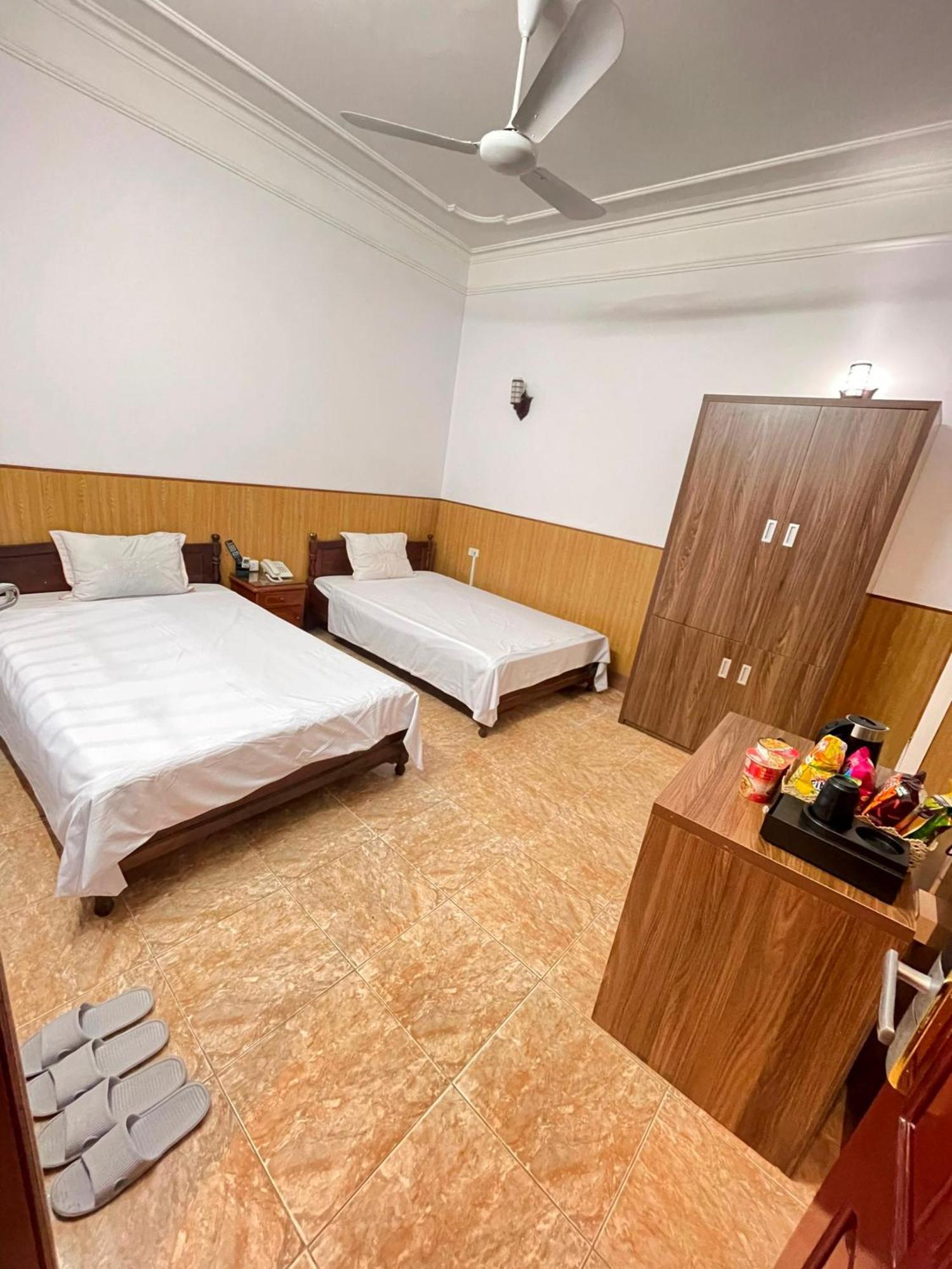 Nhat Tan Hotel Hanoi Exterior photo