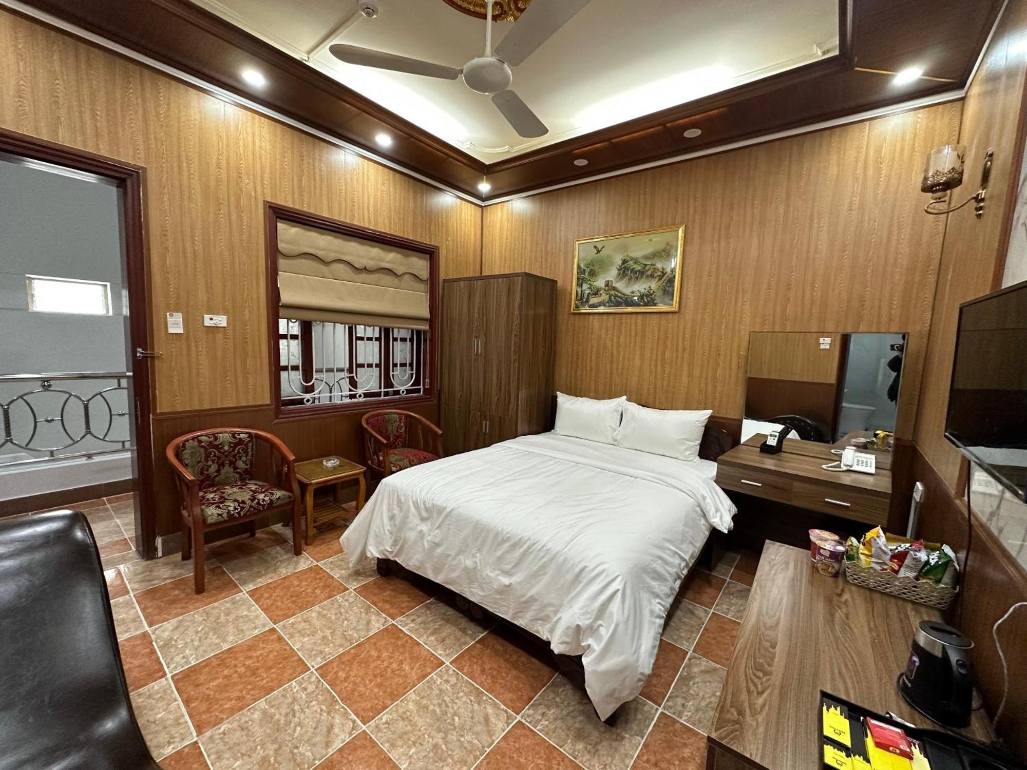 Nhat Tan Hotel Hanoi Exterior photo